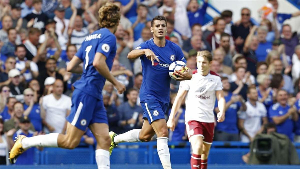 Morata marcó su primer gol en la Premier League