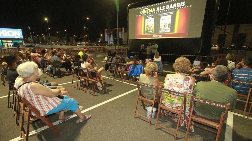 Blanes estrena dimecres la 4a edició de &#039;Cinema als Barris&#039;, després que es va haver d&#039;ajornar la 1a sessió