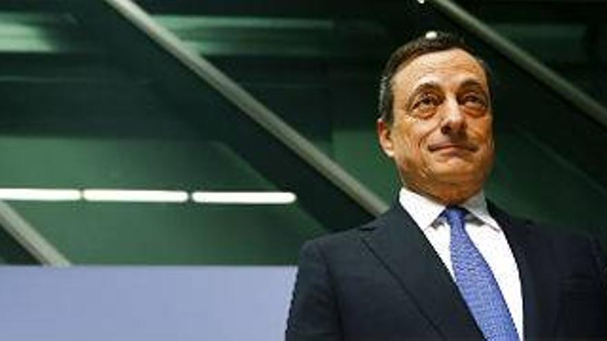 Draghi lanza un plan de compra de 60.000 millones de deuda al mes