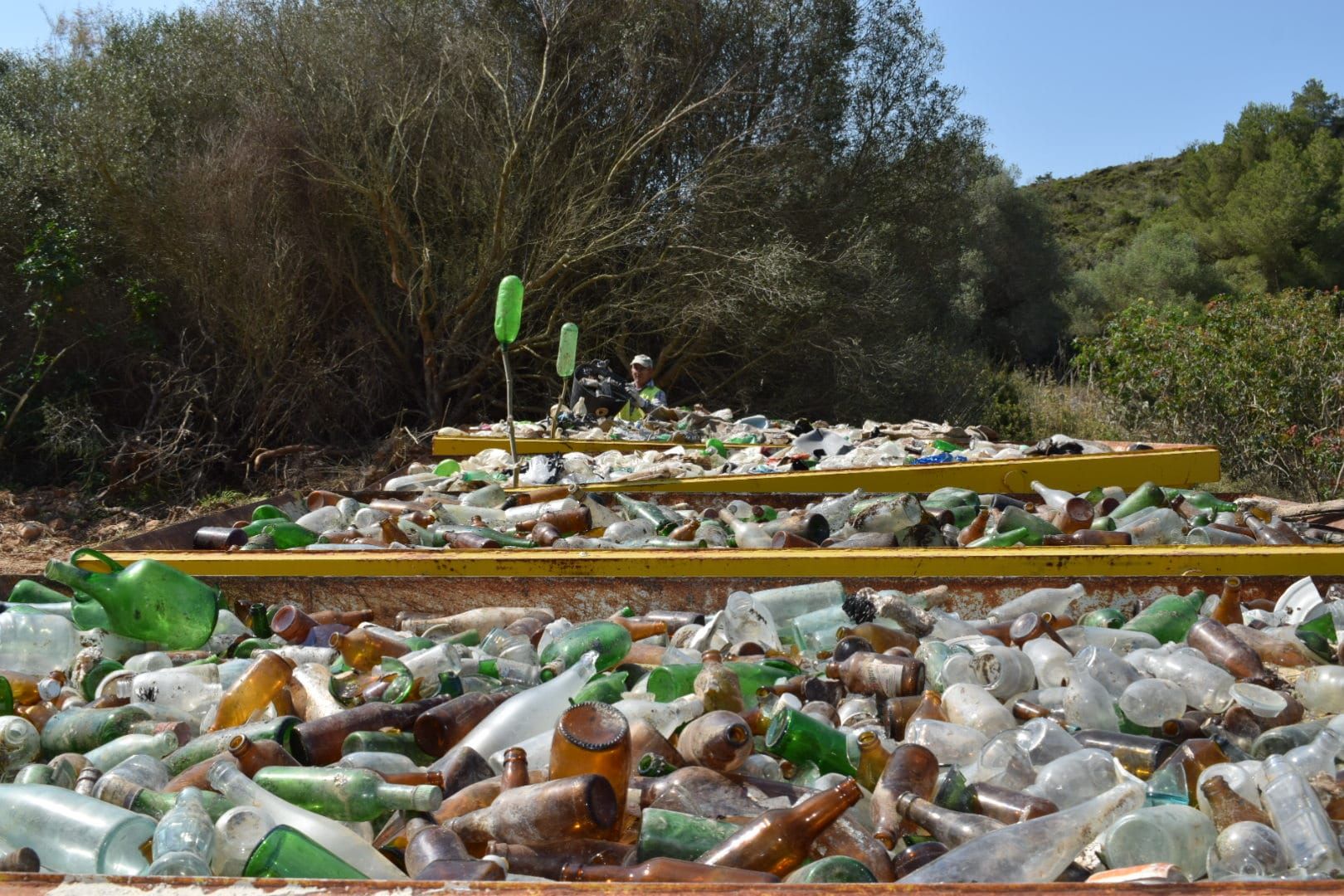 El ayuntamiento de Felanitx recoge veinte toneladas de basura en el vertedero ilegal