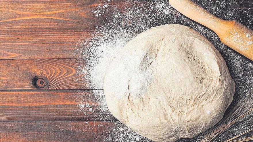 El pan de avena, ideal para bocadillos, que puedes hacer al microondas en un minuto