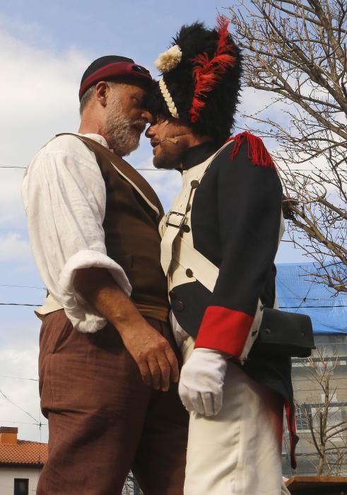 La representación de la expulsión de las tropas invasoras francesas congrega en el casco histórico a miles de personas para disfrutar del broche de oro a un fin de semana de fiesta.