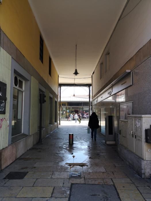 Colas en Avilés tras el Lunes de Pascua