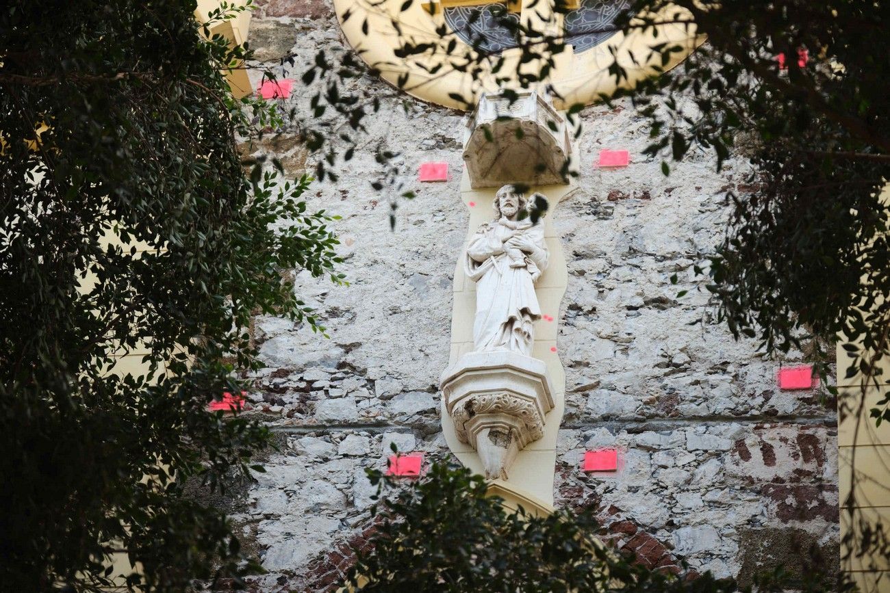 La obra del Viera y Clavijo elimina todo el muro hacia la Rambla y avanza en la restauración del histórico edificio