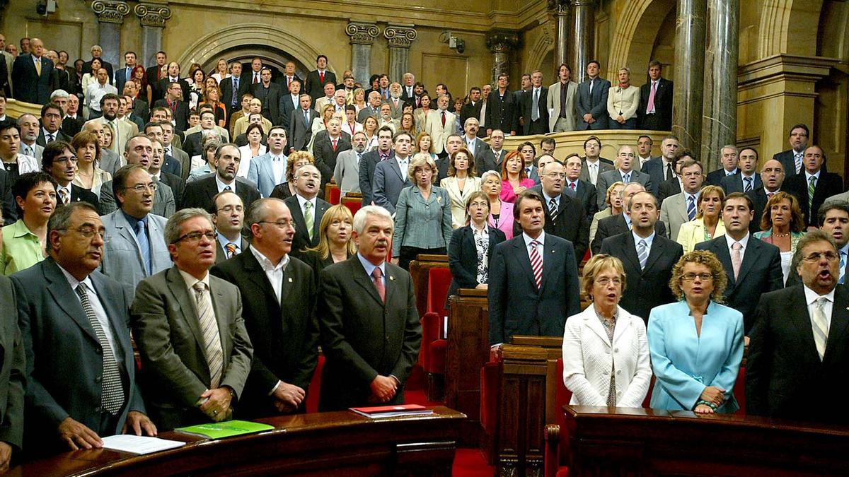 Pleno de aprobacion del estatut con el President Pasqual Maragall. Foto: Julio Carbó