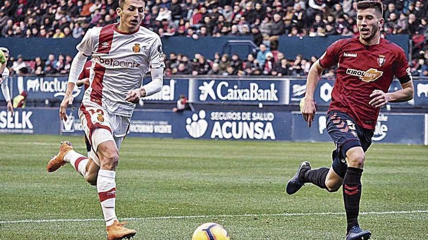 Ante Budimir, durante el partido de ayer en Pamplona.