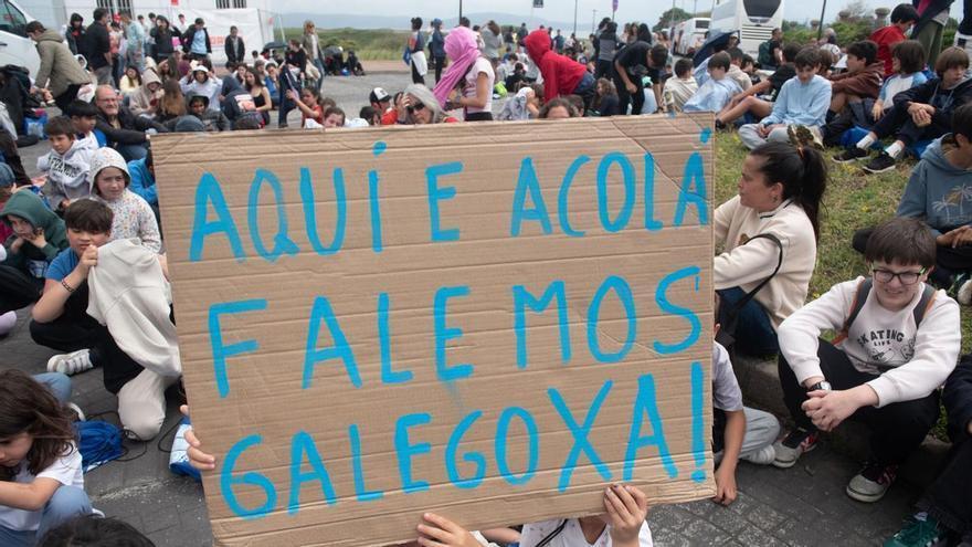 Centros de ensino da provincia da Coruña festexan o galego na 26ª edición do Correlingua