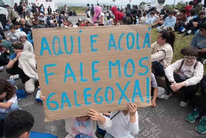Centros de ensino da provincia da Coruña festexan o galego na 26ª edición do Correlingua