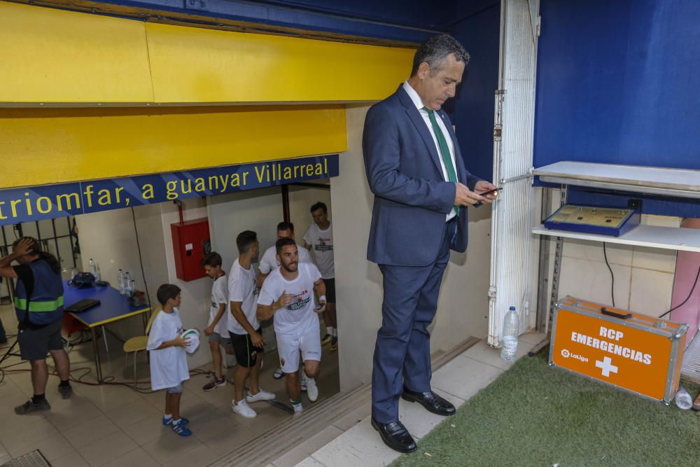 Ascenso Elche CF: imágenes del partido ante el Villarreal B y fiesta sobre el césped