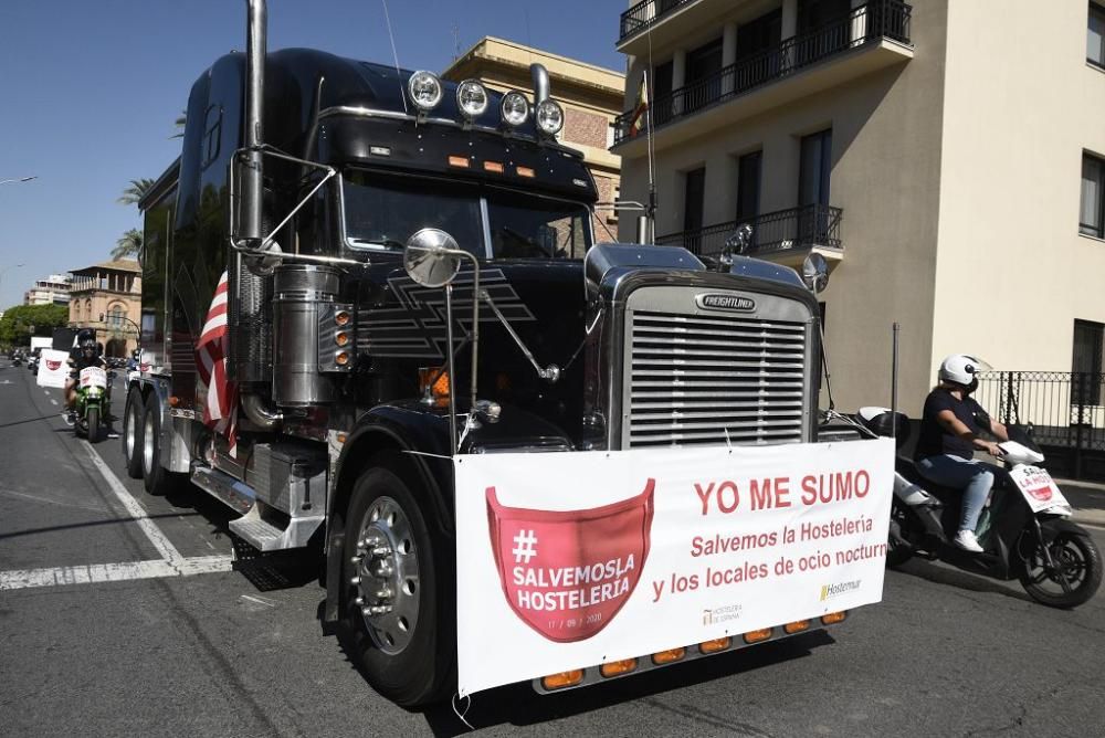 Los hoteleros toman Murcia para protestar contra las medidas del Gobierno regional