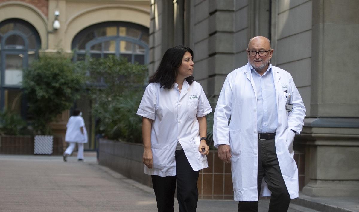 Maria Reig y Antonio Valero, en el Clínic.