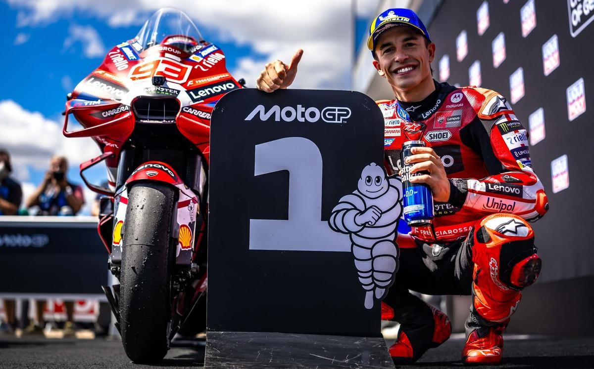 Marc Márquez celebra su útima victoria en Alemania, con récord absoluto en un mismo circuito.