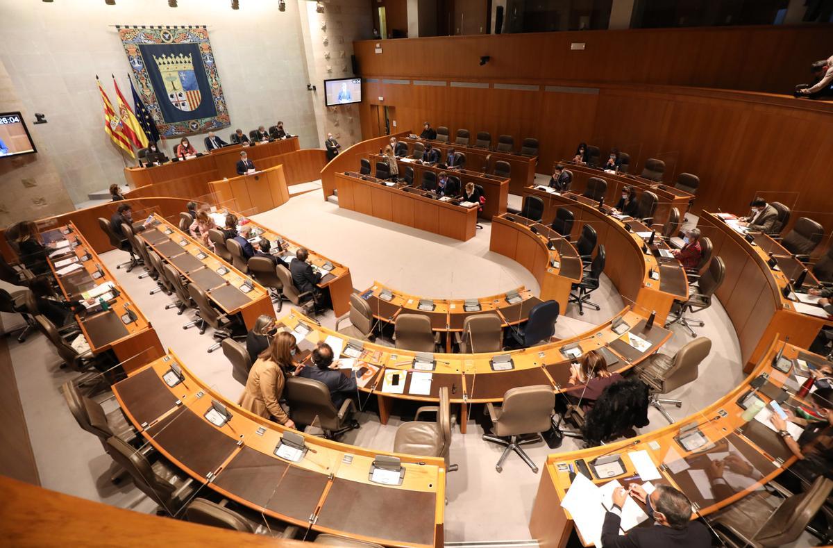 Pleno en las Cortes de Aragón.