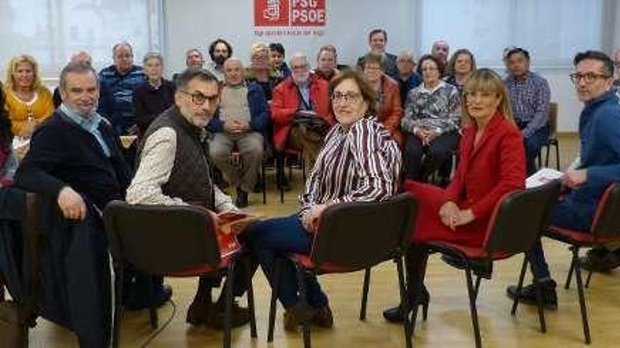 Olga Alonso, durante la reunión sobre sanidad. // FdV