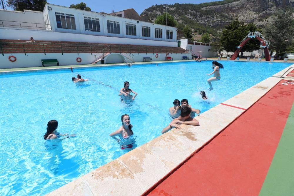 Alcoy abre las piscinas al 75% de su capacidad