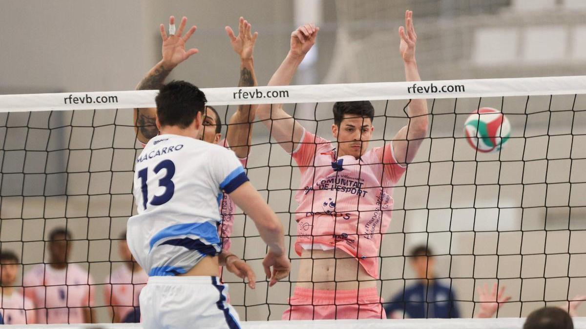 Crónica derrota del Léleman Conqueridor Valencia ante el CV Melilla en el playoff de la Superliga de voleibol