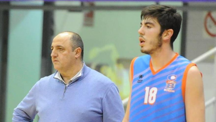 Paco Guillem, entrenador del equipo.