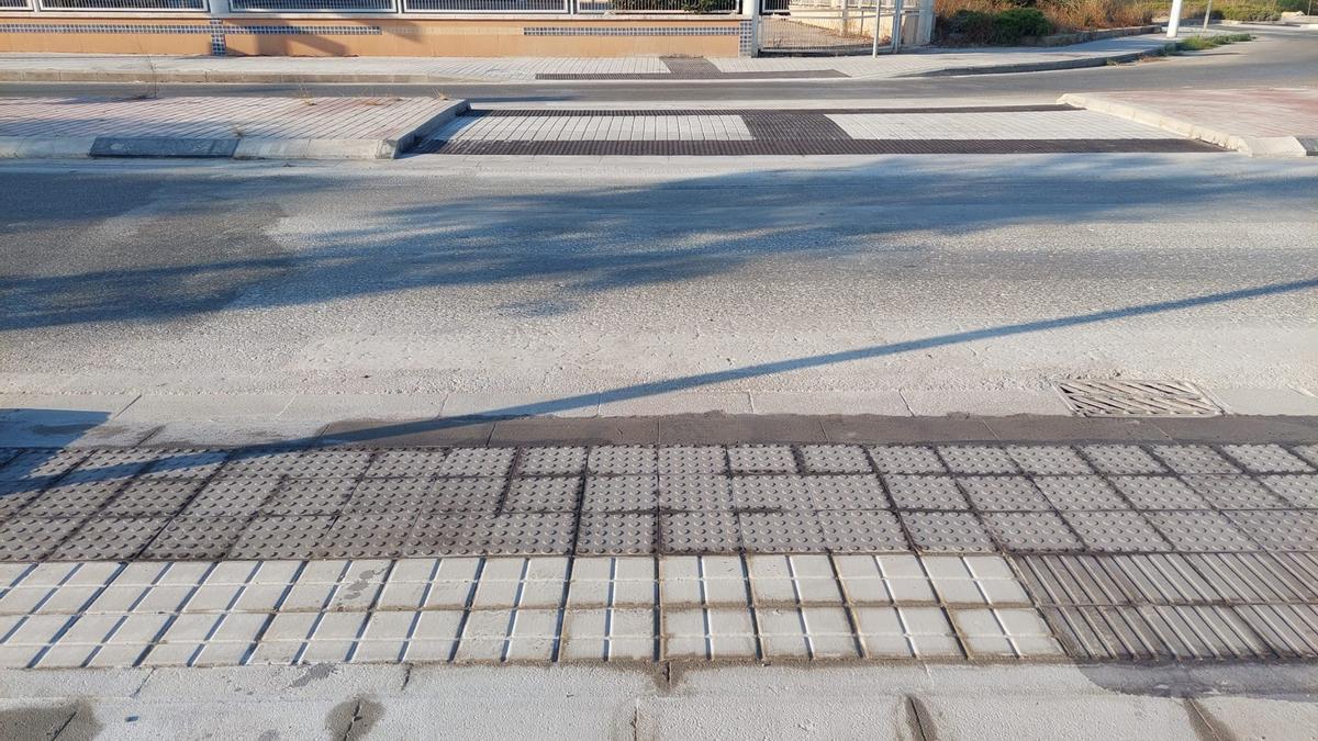 El Ayuntamiento de  València ya ha rebajado las aceras en el tramo entre Tavernes y Alboraia.