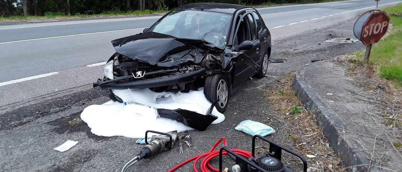Uno de los vehículos implicados en el accidente de Bamio.