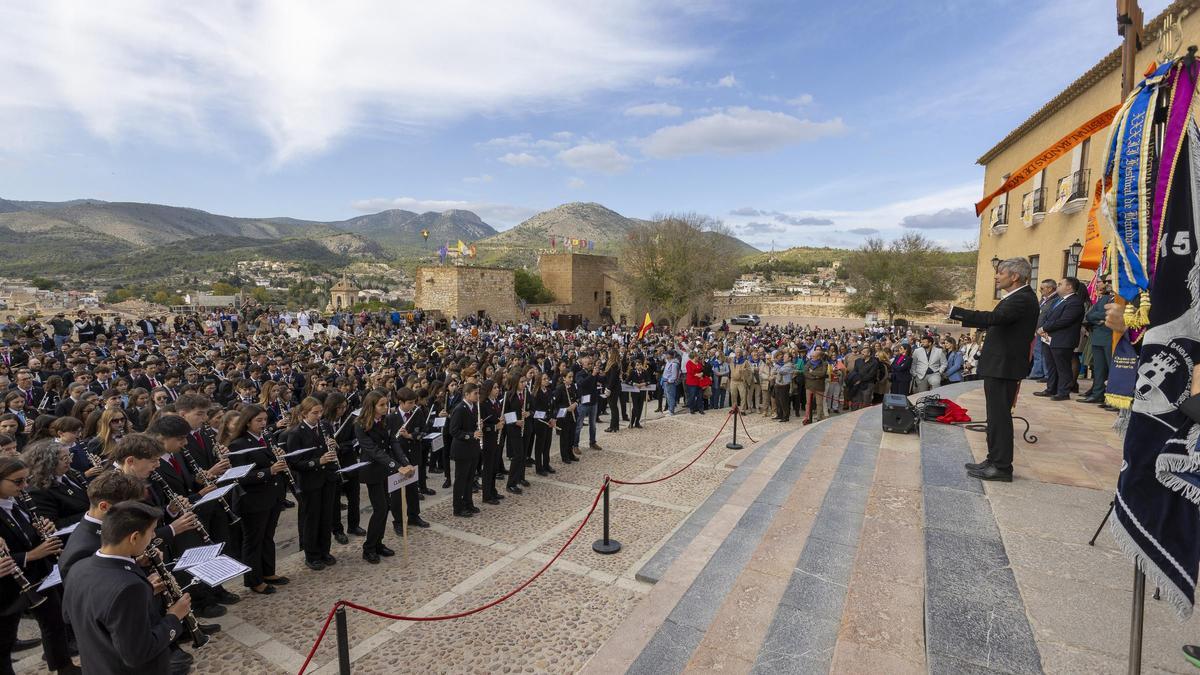 Federación de Bandas de Música de la Región peregrinan a Caravaca