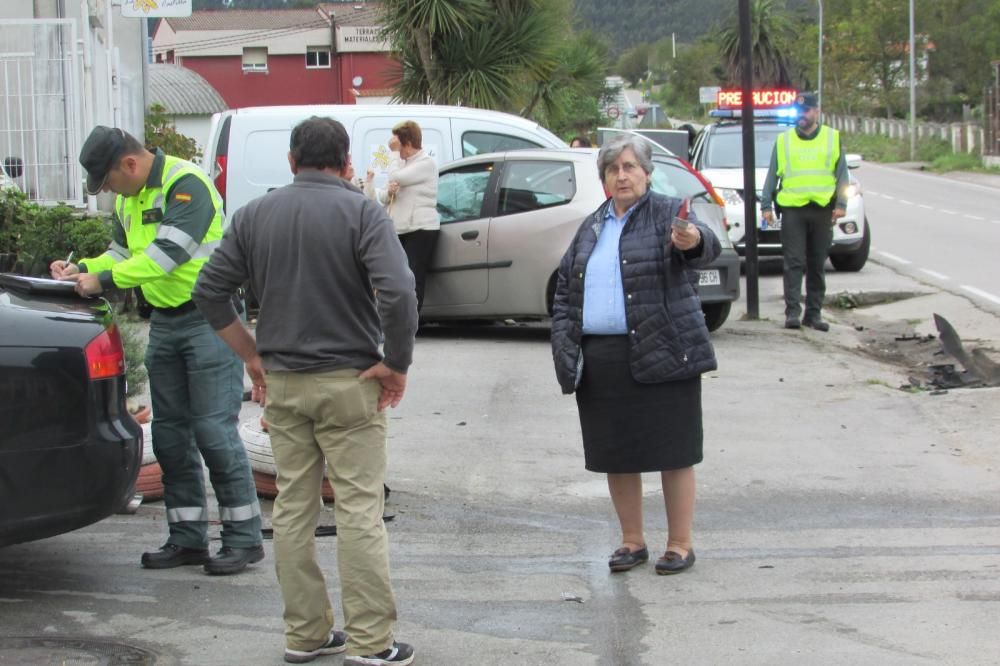 María Jesús Otero estrella su Audi en Llanes