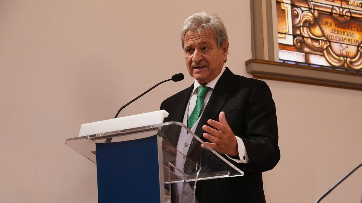 Salvador Moreno Peralta, durante su discurso de ingreso como nuevo miembro de la Academia Andaluza de Ciencias Económicas y del Territorio.