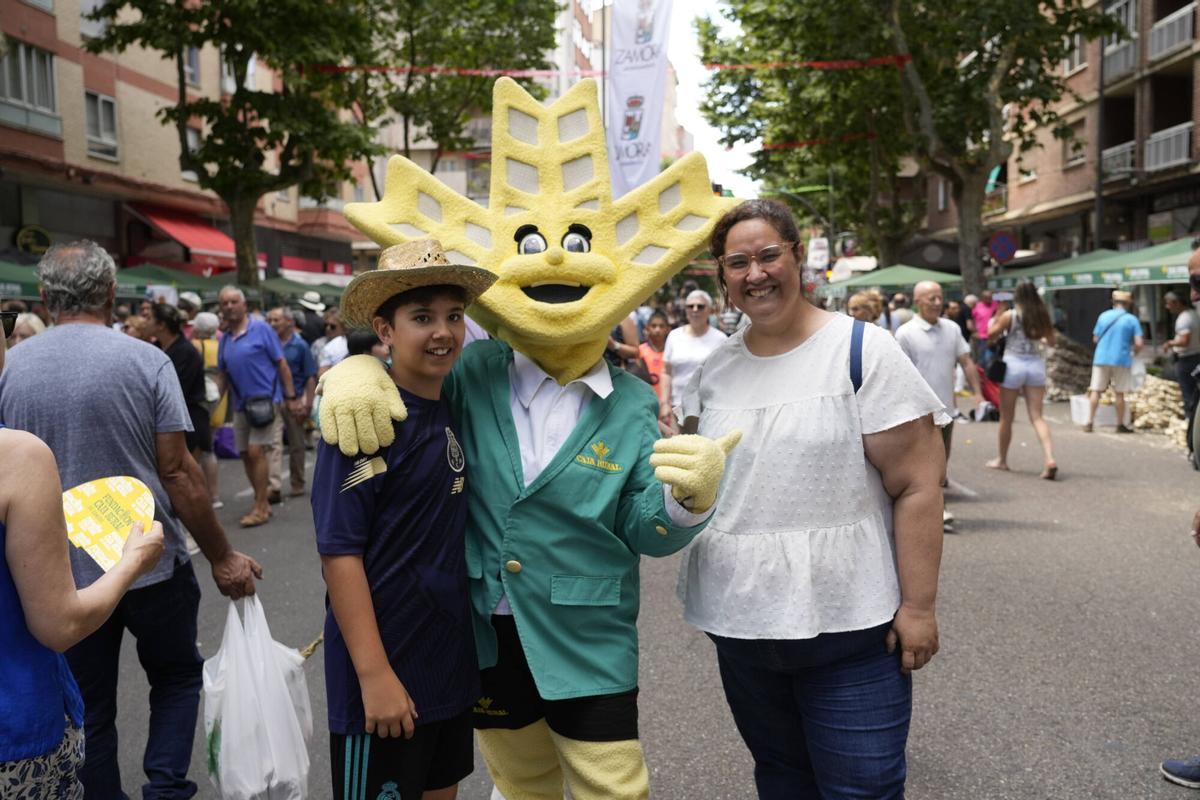 Queda inaugurada la Feria del Ajo de las Fiestas de San Pedro 2026 en Zamora.