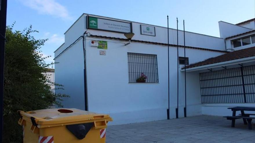 CSIF pide una &quot;investigación exhaustiva&quot; tras la plaga de pulgas en un instituto de Villa del Río