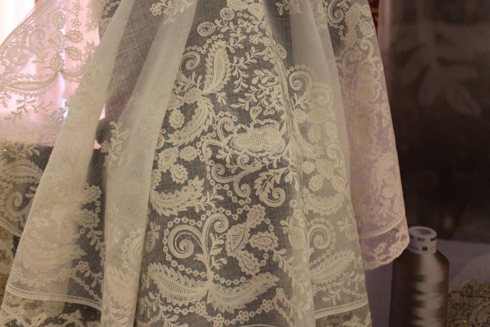 Presentación de la Indumentaria de las falleras mayores y cortes de 2020