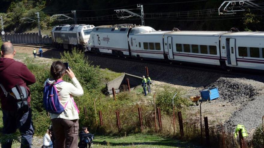 El descarrilamiento de un tren de pasajeros en Pajares se produjo por el mal estado de la vía