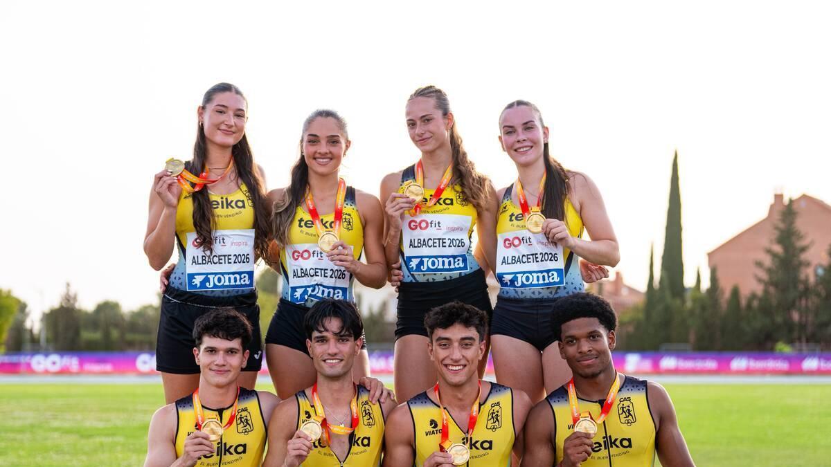 Los relevistas campeones de España del CA Safor Teika de Gandia