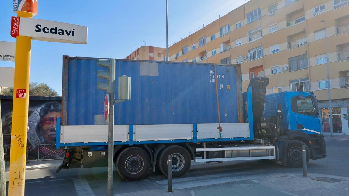 Camiones entrando al polígono industrial desde Sedavi crean problemas para los vecinos