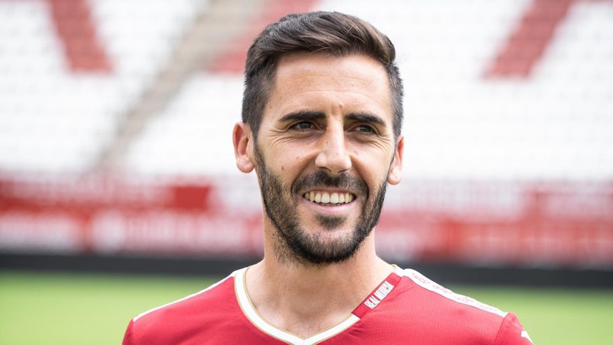 Moyita: “Cuando se puso el Real Murcia en contacto conmigo sabía que tenía que terminar aquí”