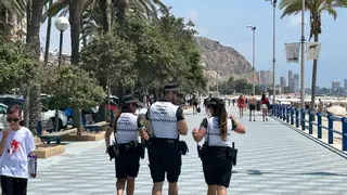 Más seguridad en Alicante este verano: 38 policías locales se repartirán por sus playas