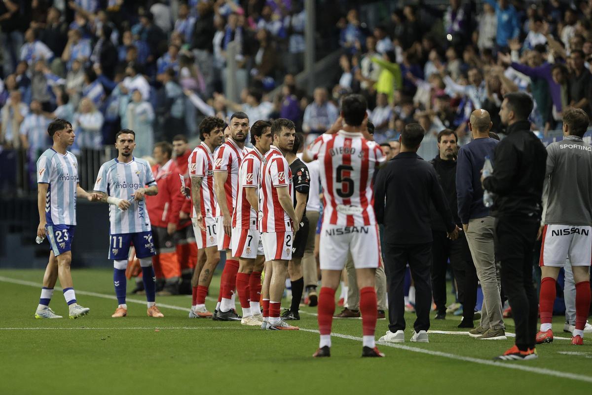 Imágenes del encuentro entre el Málaga y el Sporting