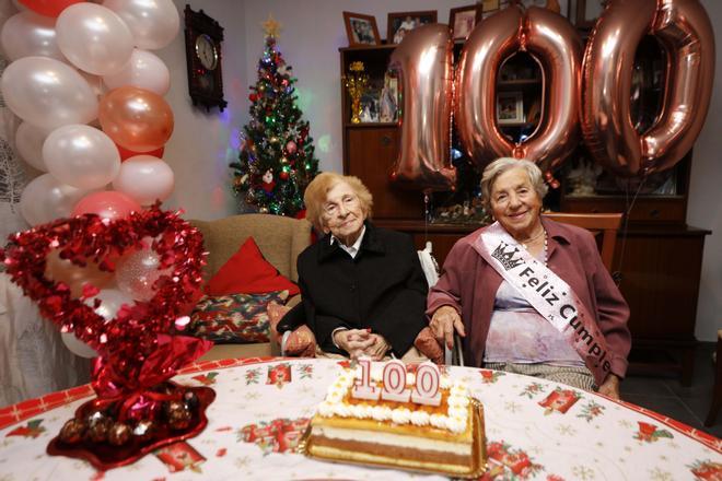 Aniversario de dos mujeres centenarias