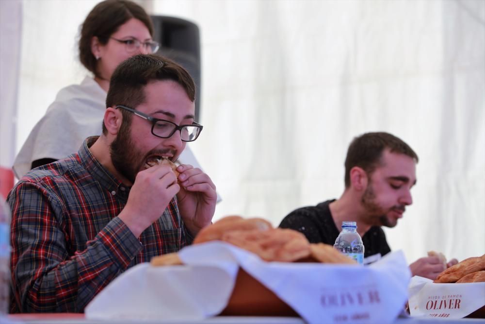 Concurso de comer ensaimadas