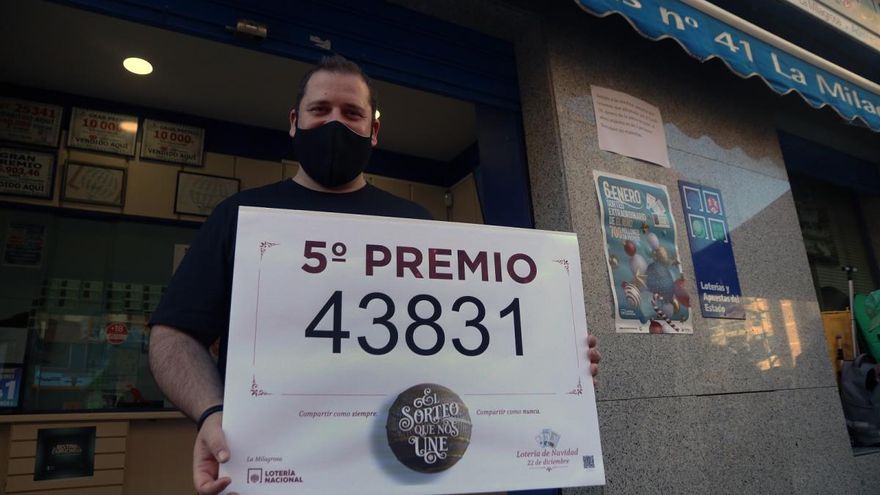 Un nuevo quinto premio, con el 43831, deja en la calle La Unión 60.000 euros