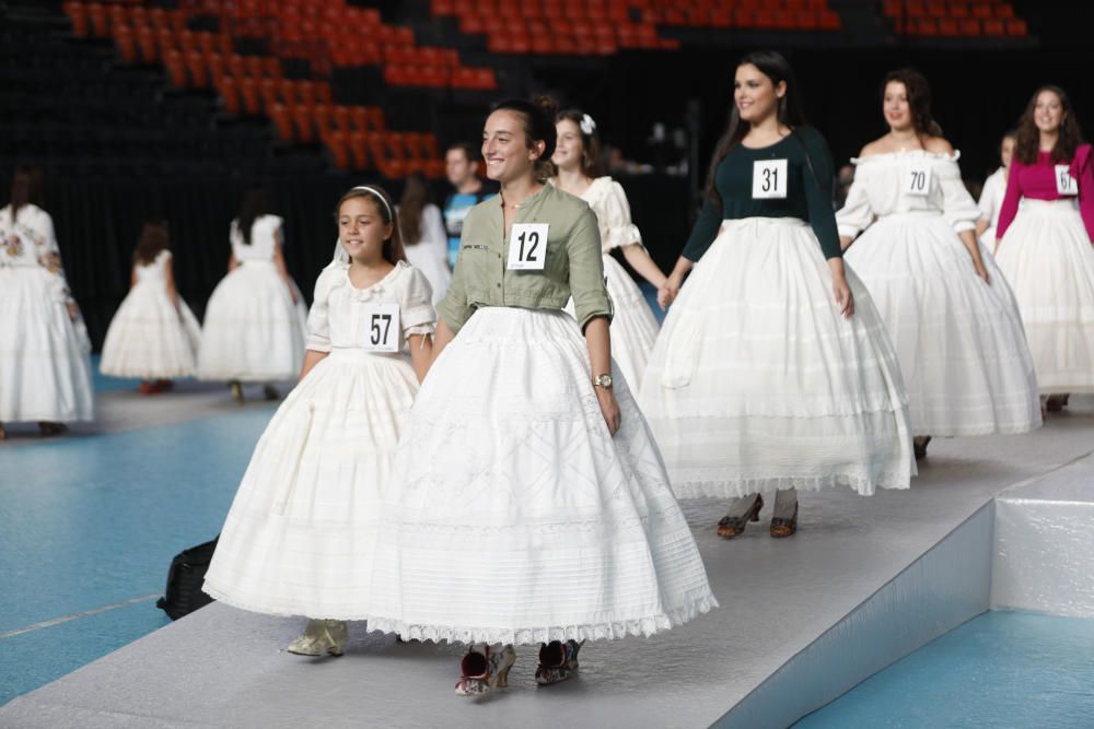 Ensayo de las candidatas a fallera mayor 2019 en la Fonteta