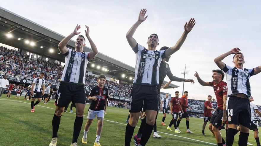Las imágenes de la victoria del FC Cartagena que asegura su permanencia