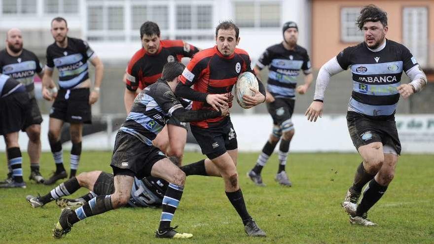 El XV &quot;abellón&quot; quiere seguir sumando hoy frente al Campus Universitario Ourense B. // Bernabé/Javier Lalín