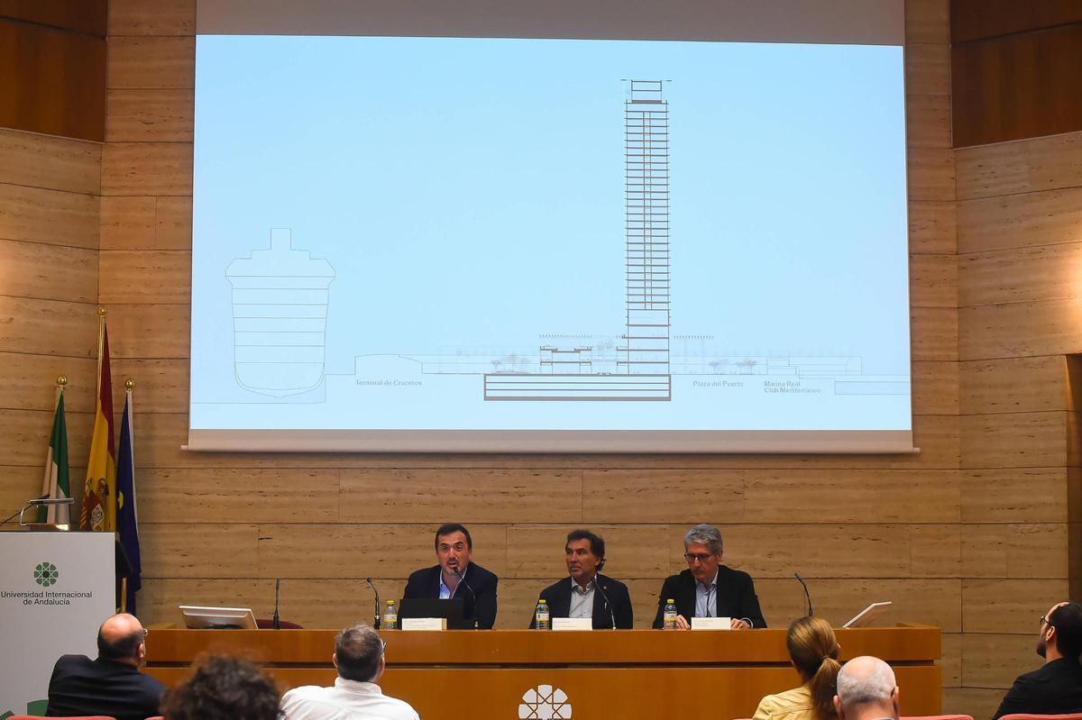 Rodrigo Antón, Jordi Ferrer y Jorge Mañas presentan los detalles del proyecto de la Torre del Puerto.