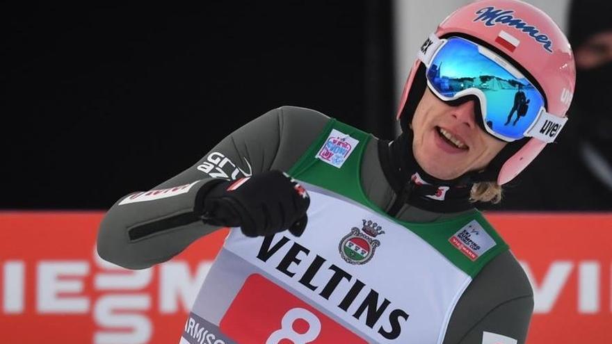 Dawid Kubacki gana en Garmisch la prueba de Año Nuevo