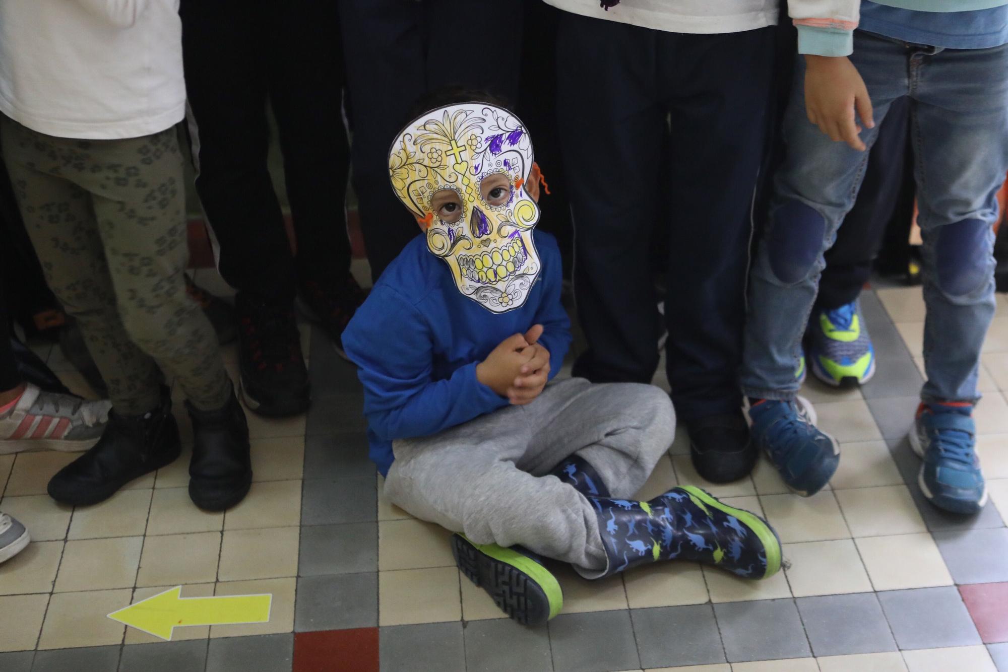 Apertura de los colegios de Oviedo para vivir un puente de miedo