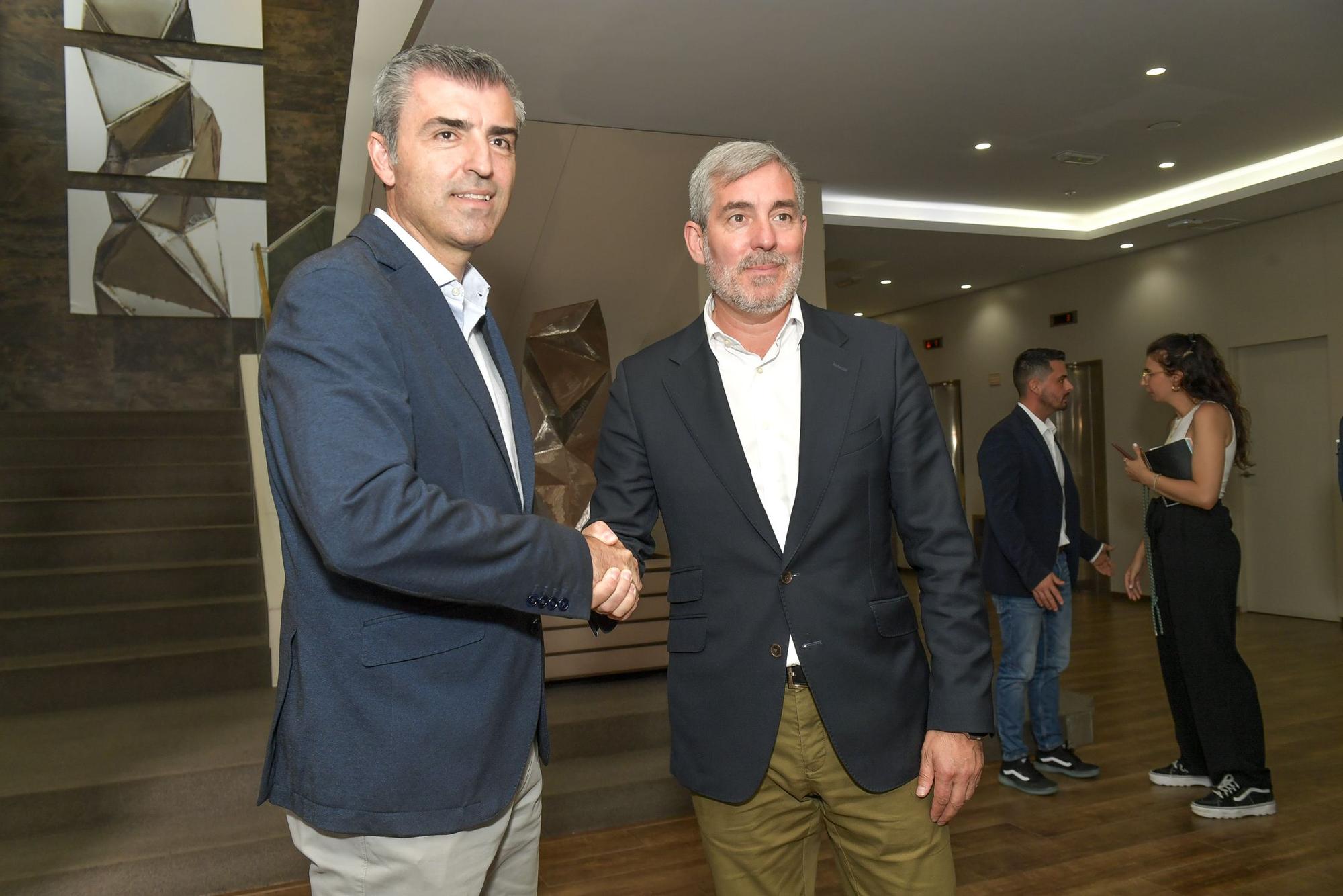 CC y PP acuerdan el pacto para gobernar Canarias