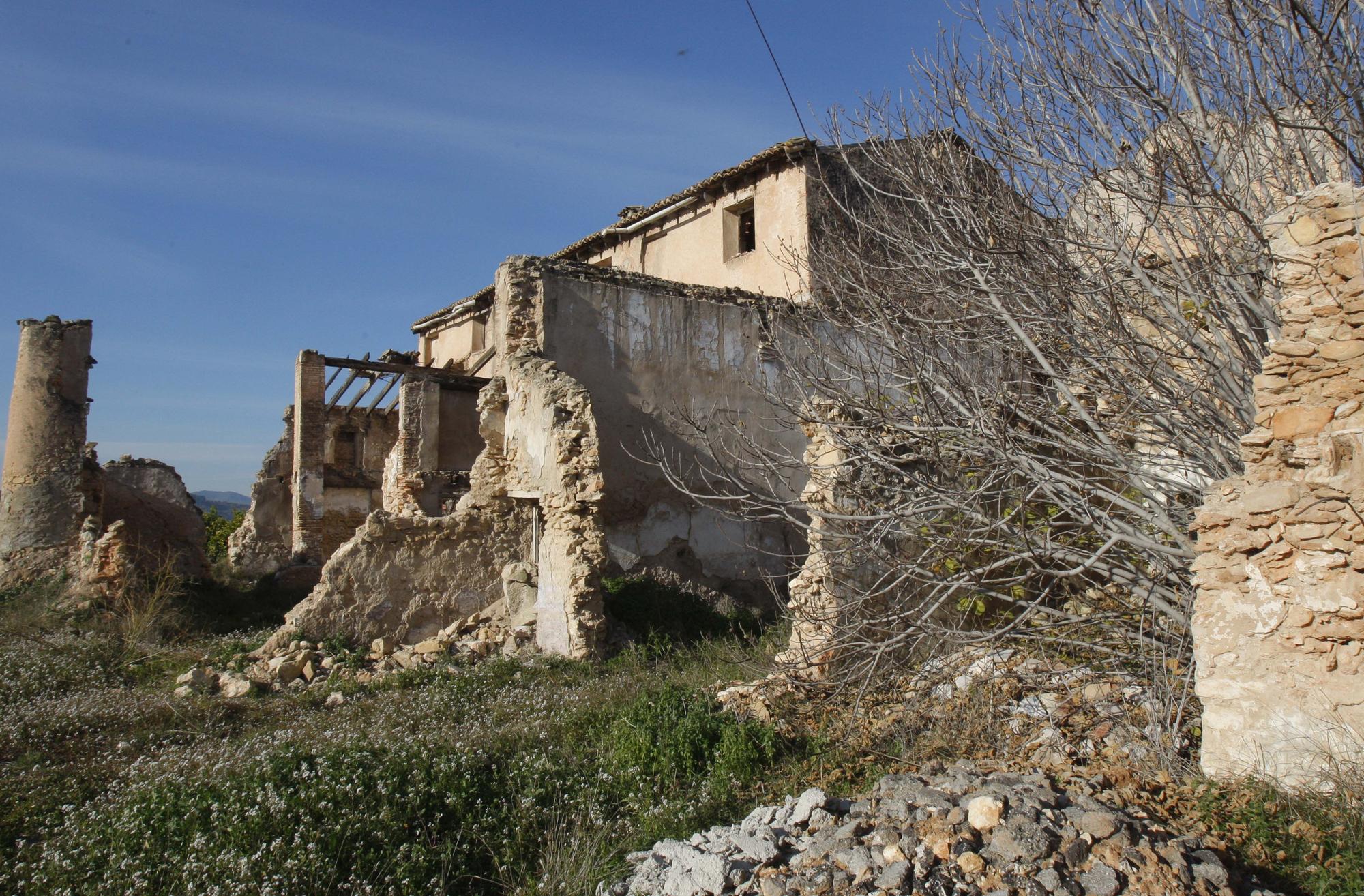 El poblado abandonado de Berfull, una cita con el pasado