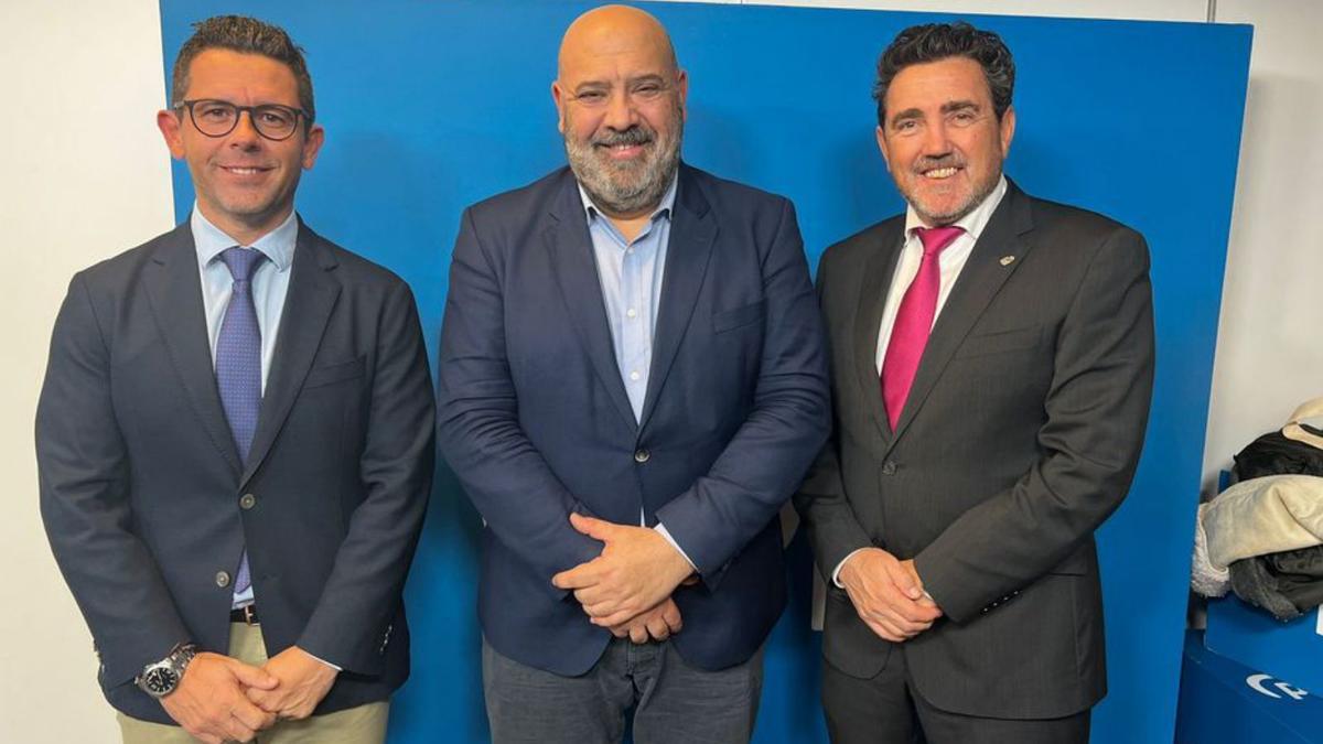 Rafael Triguero, alcalde de Ibiza, Jaime Martínez, alcalde de Palma,  y Juan Antonio Amengual, alcalde de Calvià.