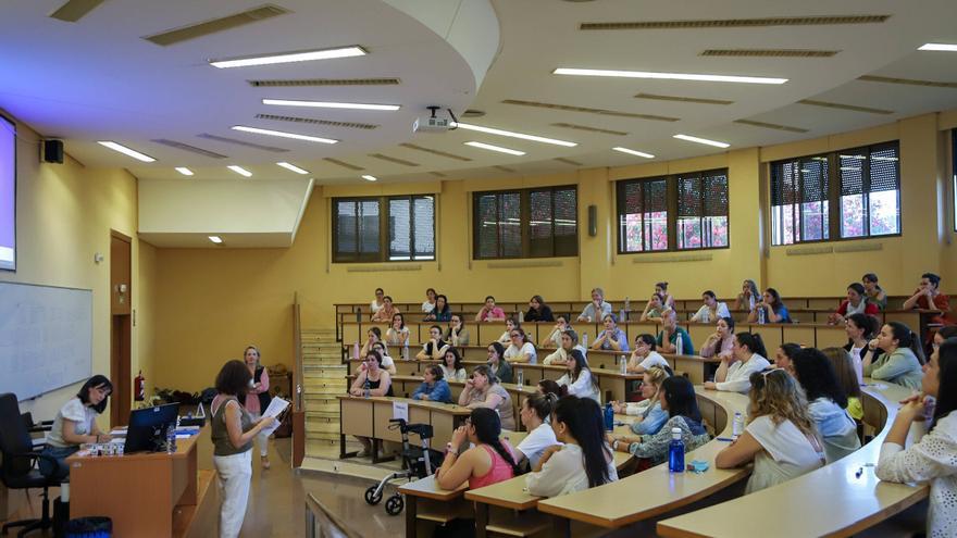 El 34% de los inscritos en la oposición de docentes en Extremadura no realiza la primera prueba