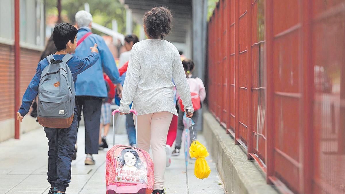 Retorn d&#039;uns alumnes a l&#039;escola, en una imatge d&#039;arxiu