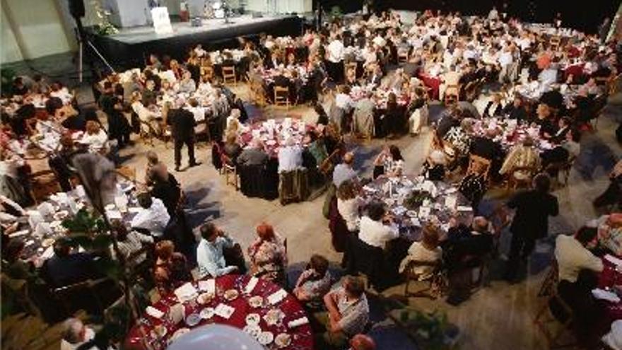 Unes 700 persones participen al sopar anual d&#039;Oncolliga